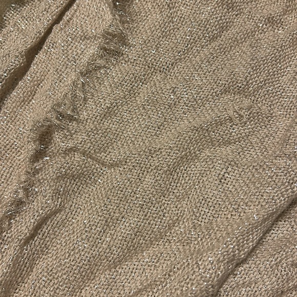 Lot of 4 sparkly scarves - Picture 6 of 6